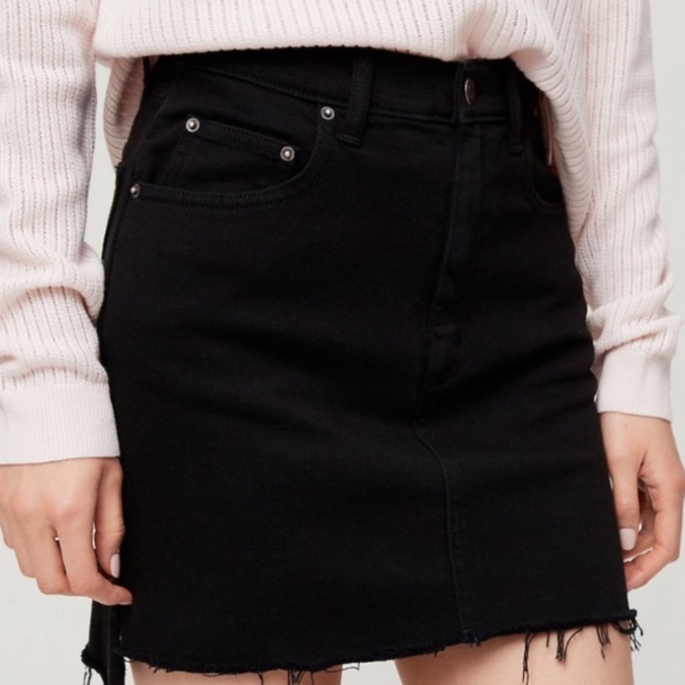 Wilfred Free by Aritzia Tanit denim skirt black. Size 4.
